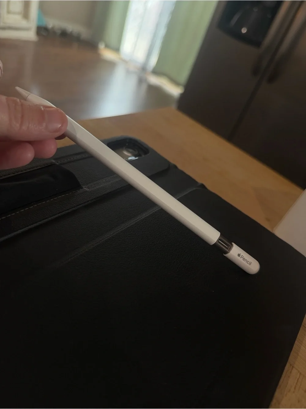 Apple iPad A16 11-inch (128GB) Apple Pencil 1st Gen USB-C Bundle